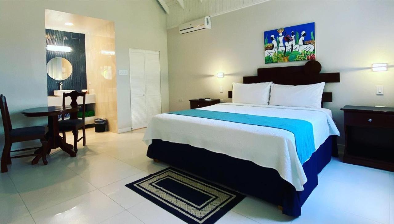 Deluxe King Room,1385247287:JPEG
