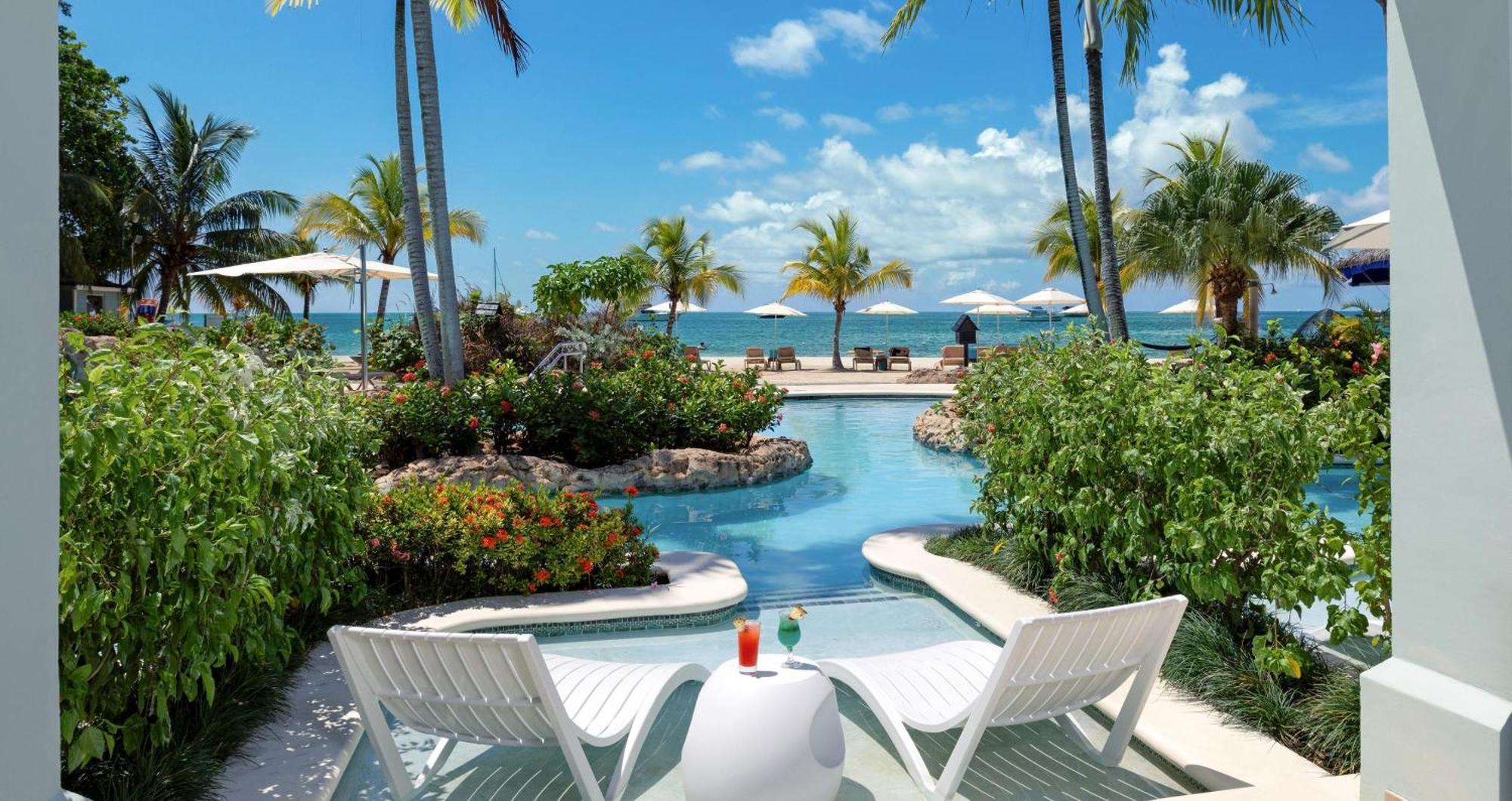 Swim up Crystal Lagoon Beachfront One Bedroom Butler Suite,1642974527:JPEG